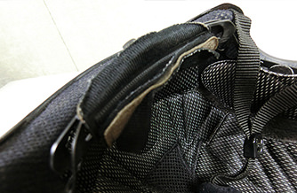 ヘルメットの内側破れ
