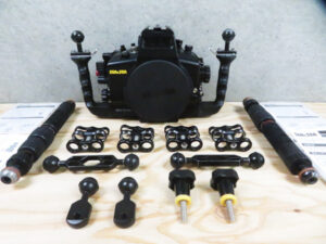 SEA＆SEA シーアンドーシー MDX-D7100 ハウジング INON イノン カーボン伸縮アーム クランプ