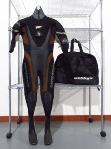 mobbys モビーズ ドライスーツ 着丈約151cm シューズサイズ 25cm 厚み約4㎜ ダイビング 収納バッグ