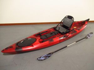 見学可能 福岡県久留米市保管 DISCOVERY ディスカバリー フィッシングカヤック パドル付き 釣り アウトドア 現状品