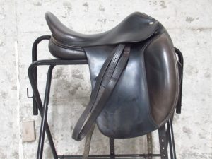 Amerigo アメリゴ Cerviaチェルビア 鞍